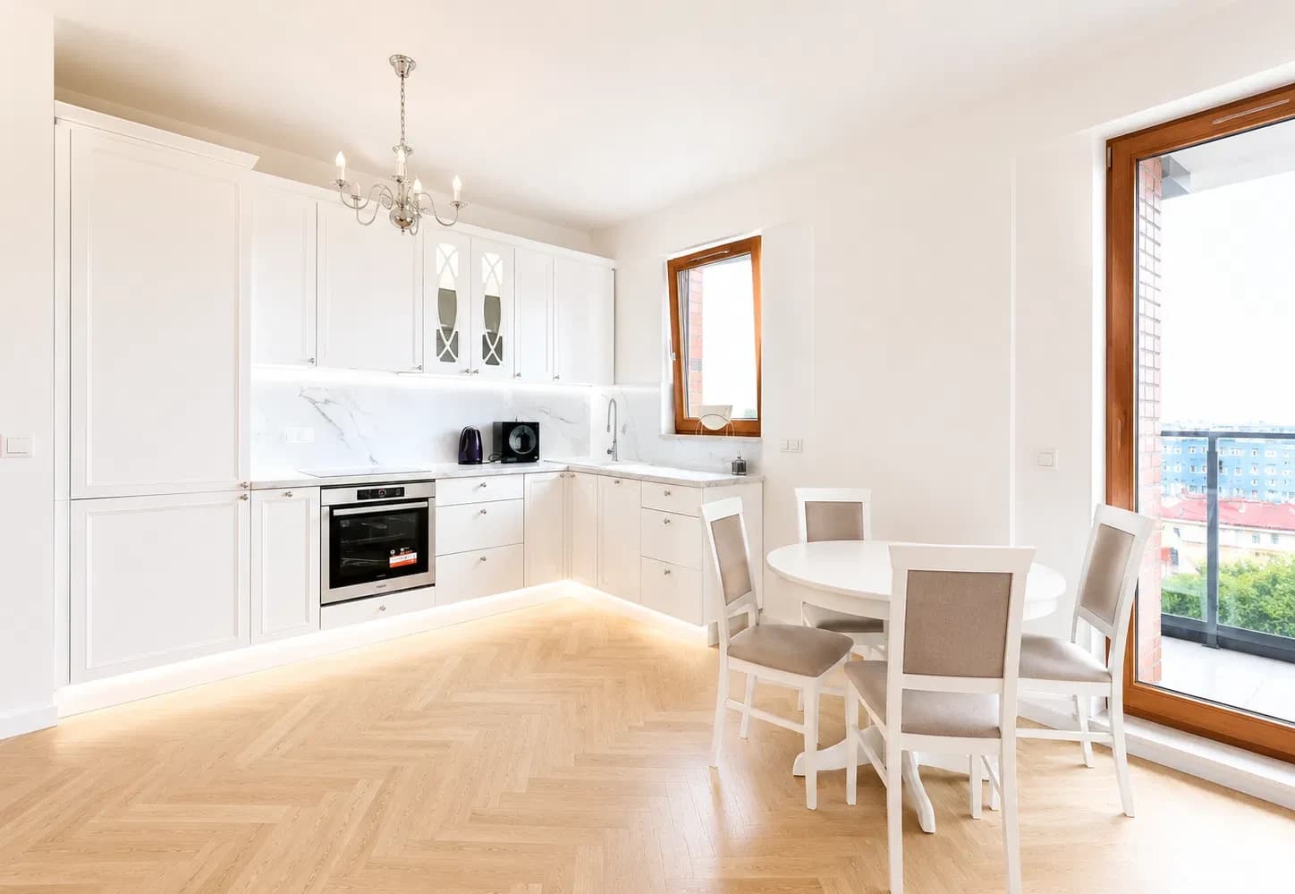 Унікальна квартира | 43 м² | WZUW | Метро Wierzbno | Гараж | Лоджія