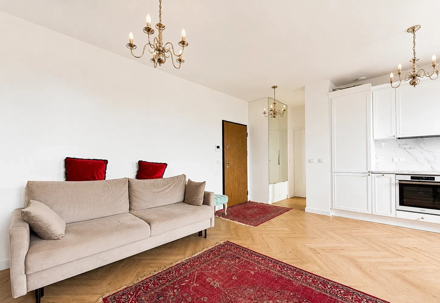 Уникальная квартира | 43 м² | ВЗУВ | Метро Вежбно | Гараж | Лоджия