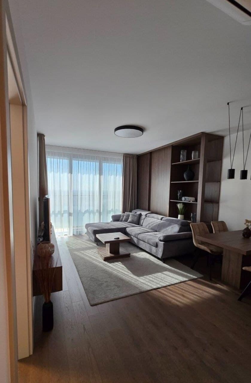 2-izbový byt s balkónom v Starom Meste, Bratislava