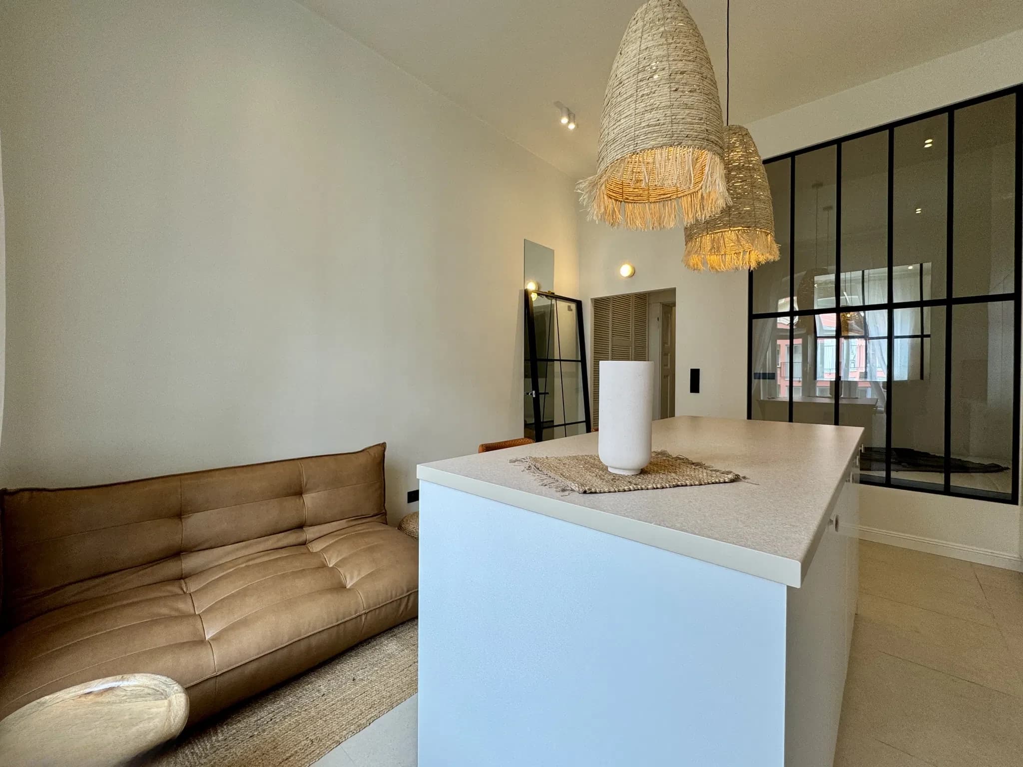 Modern Apartment | High Standard | Pets Friendly