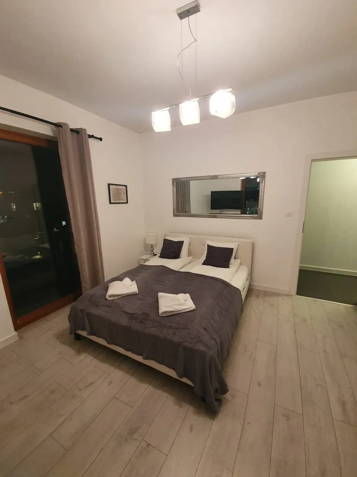 Rakowicka / Balkón / Galeria Krakowska / Od 1. júla / Stanica