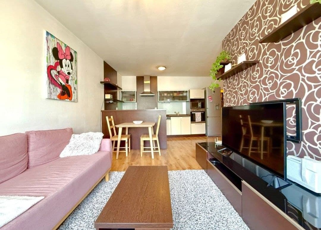 2-izbový byt, tichá lokalita, Karlova Ves, Bratislava