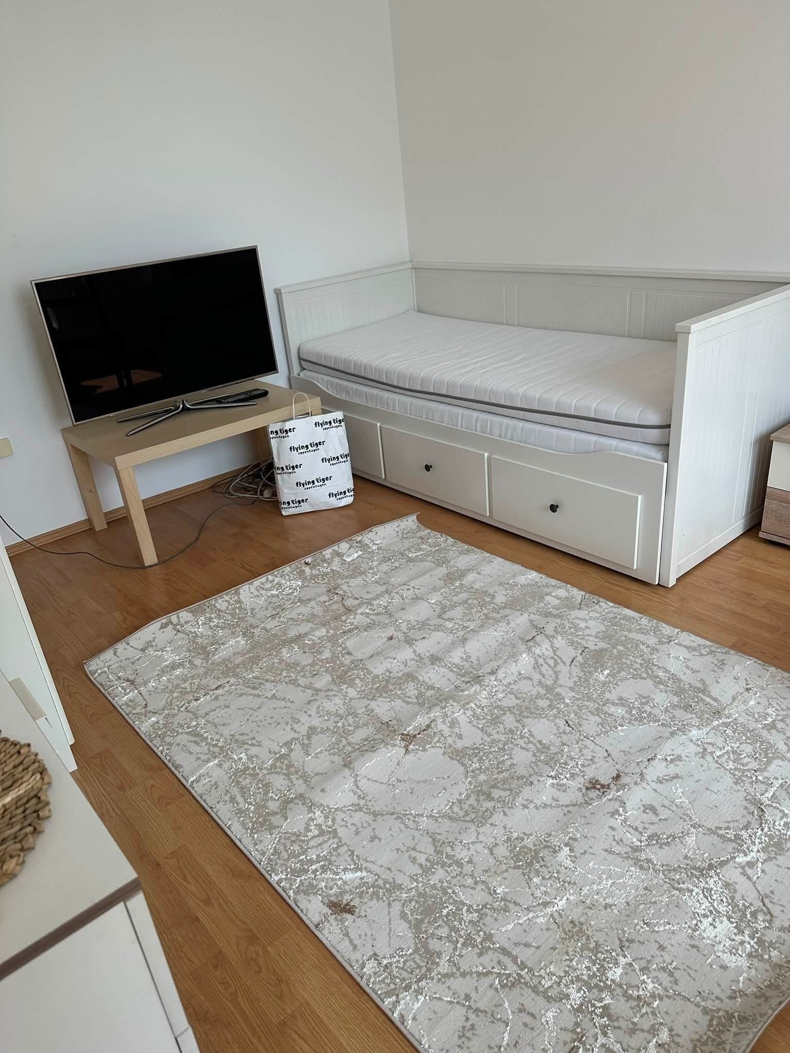 1-izbový byt s balkónom v Ruzynove, Bratislava